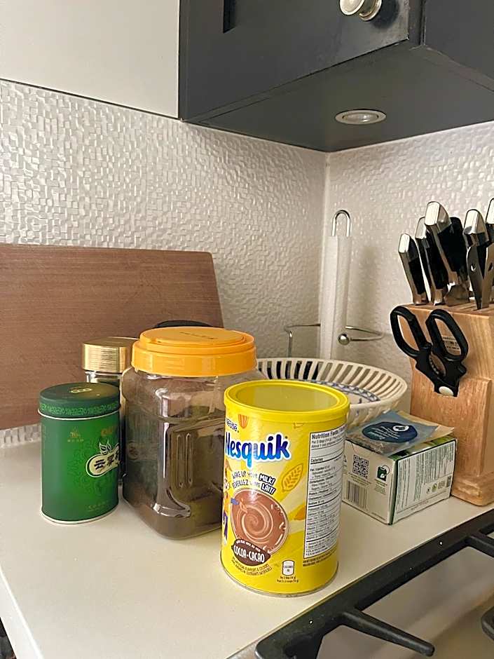 Cozy Guest Rooms Near UBC, Downtown and Beaches