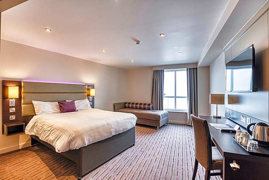 Newquay Beach Hotel by Sunday