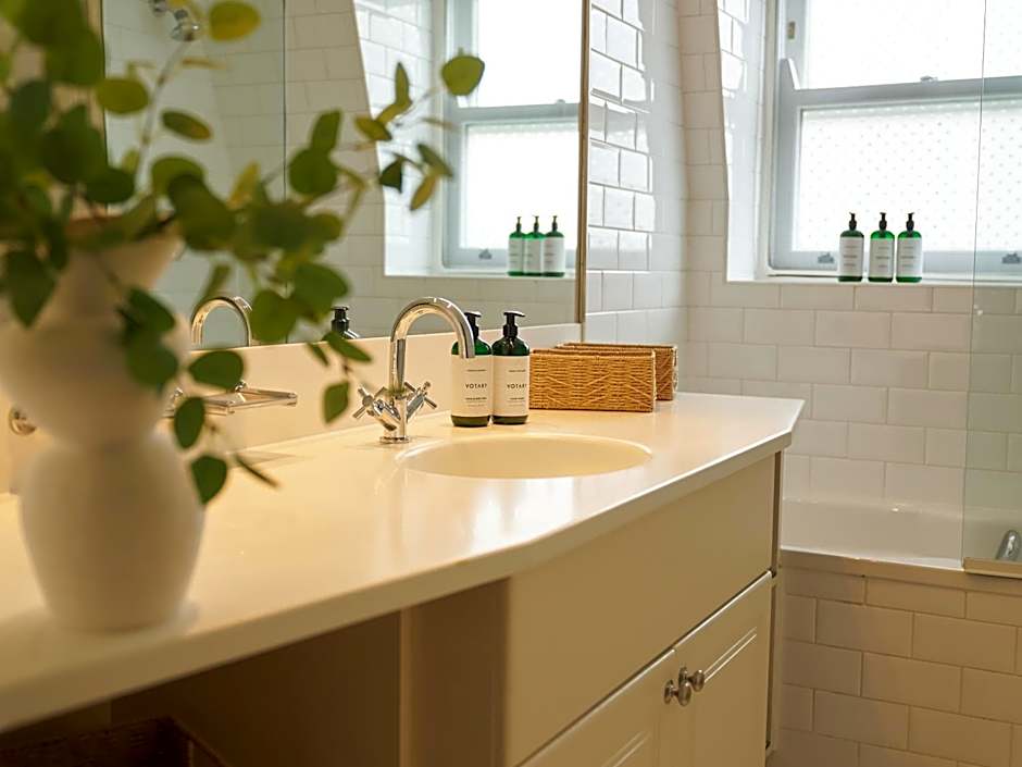 Europa House Apartments