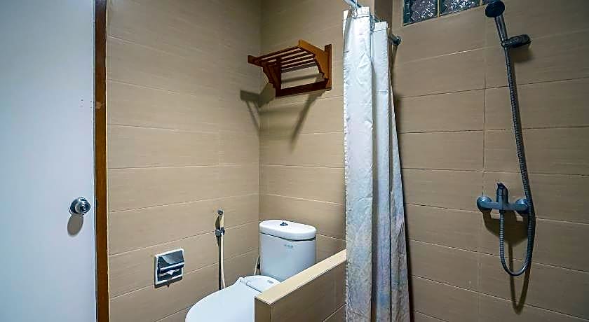 Hotel Yehezkiel Surapati Mitra RedDoorz