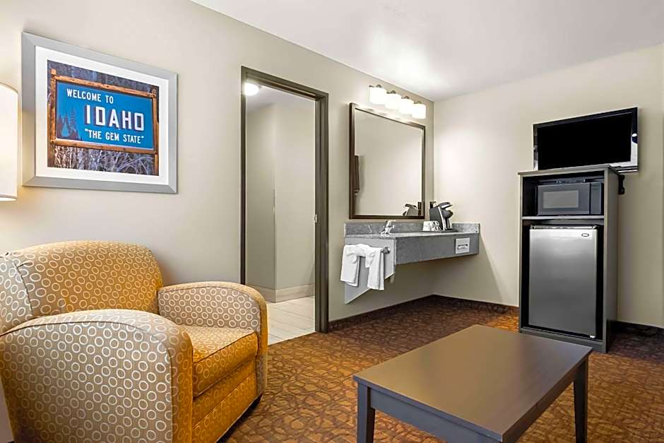 Best Western Sawtooth Inn And Suites