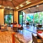 Tahiti Village Resort & Spa