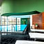 Lindner Hotel Frankfurt Main Plaza, part of JdV by Hyatt