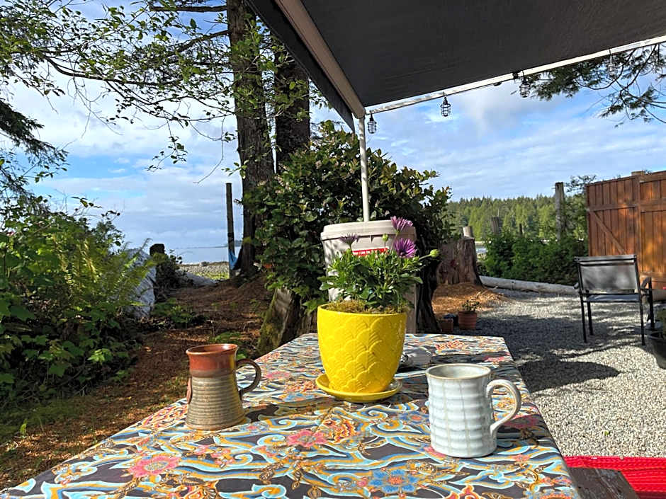 So Damn Lucky Glamping