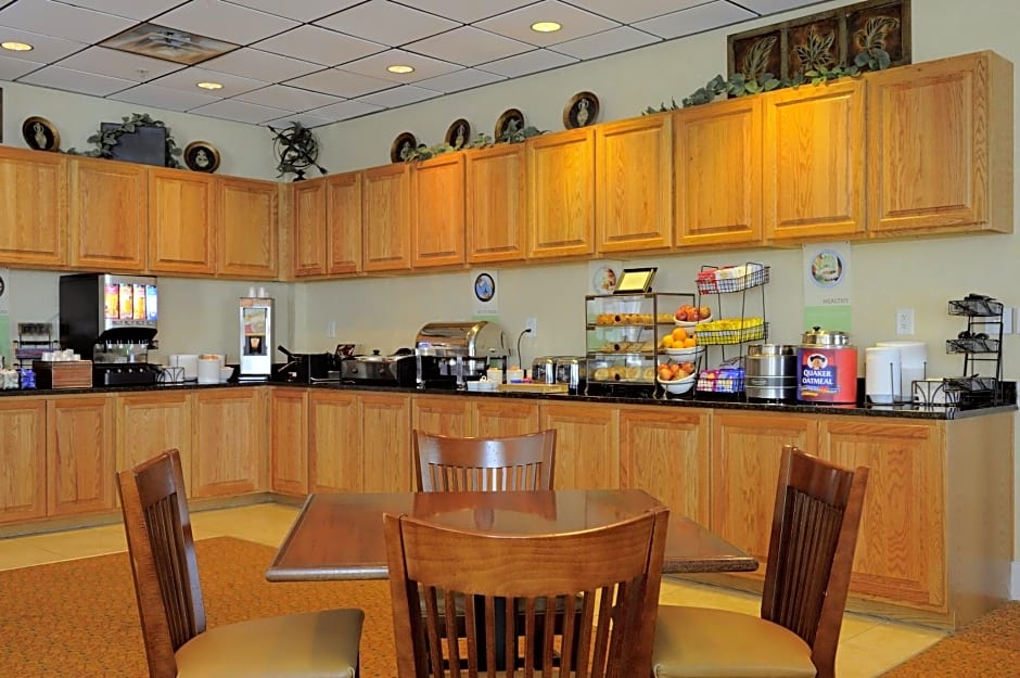 Country Inn & Suites by Radisson, Orangeburg, SC