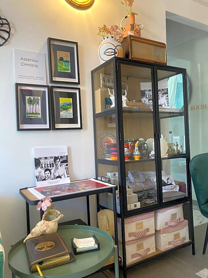 Tree of Life Art Hotel