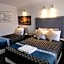 Sapphire Palms Motel