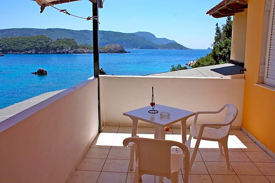 Dolphin Sea View Rooms