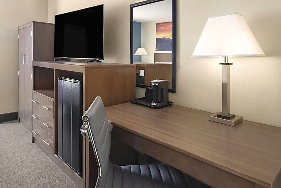 Days Inn by Wyndham Penn State