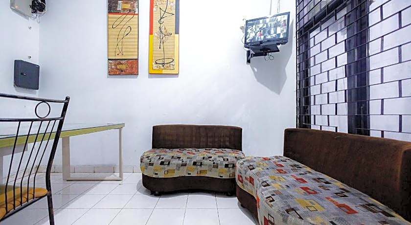 OYO 485 Marcello Residence