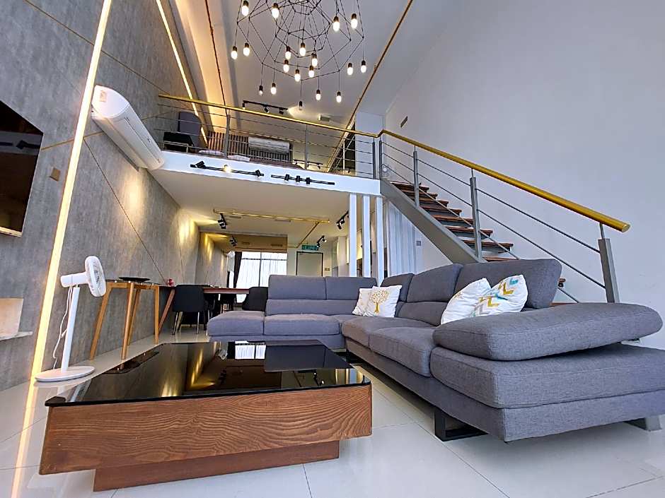 Stylish Duplex, Pinnacle PJ City #3A (2pax)