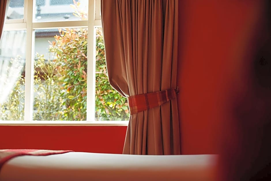 Horse & Jockey Hotel