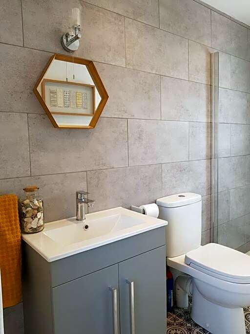 Pine Lodge @Puffin Lodges