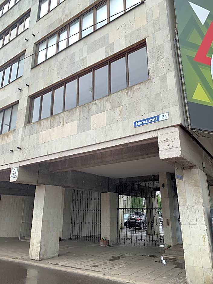 Bright & Peaceful Room Near Old Town