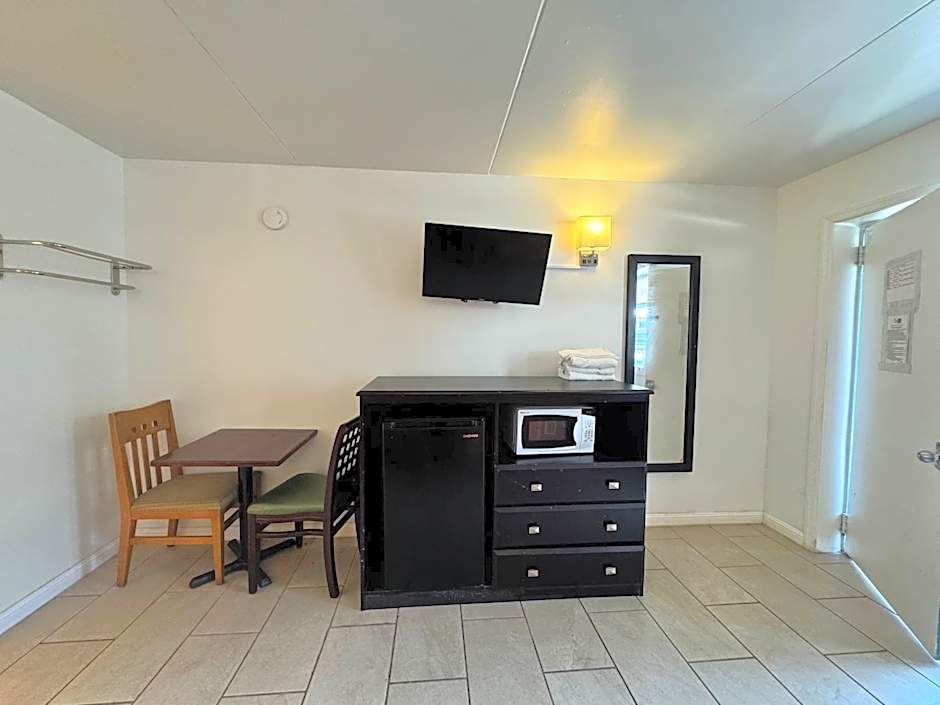 Skyview Manor Motel