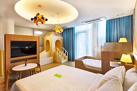 Kids Suite