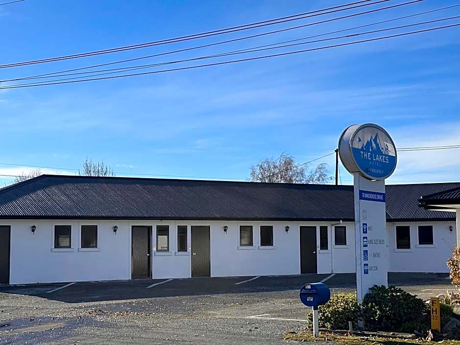 The Lakes Motel
