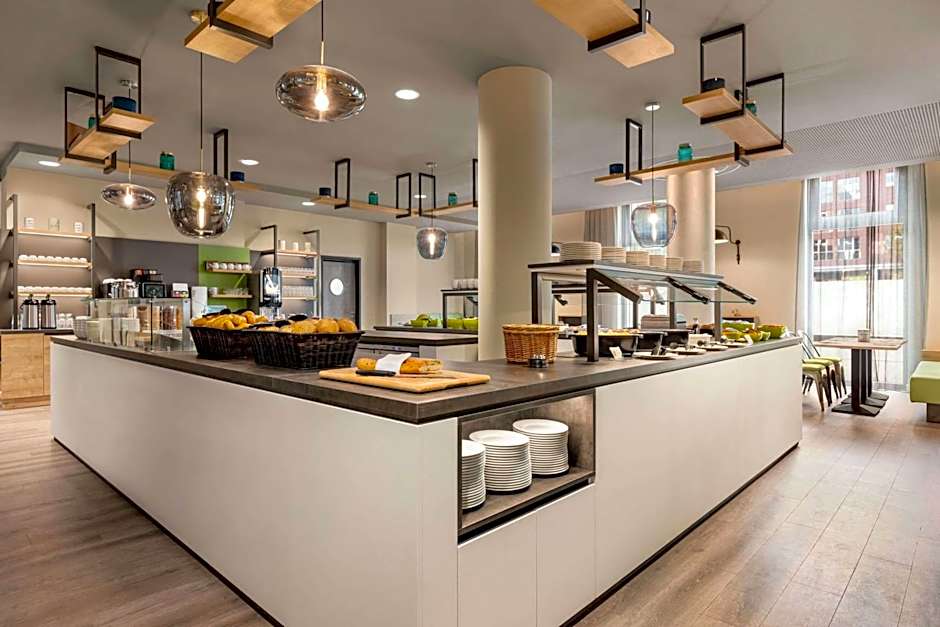 Super 8 by Wyndham Hamburg Mitte