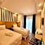 Carlton Hotel