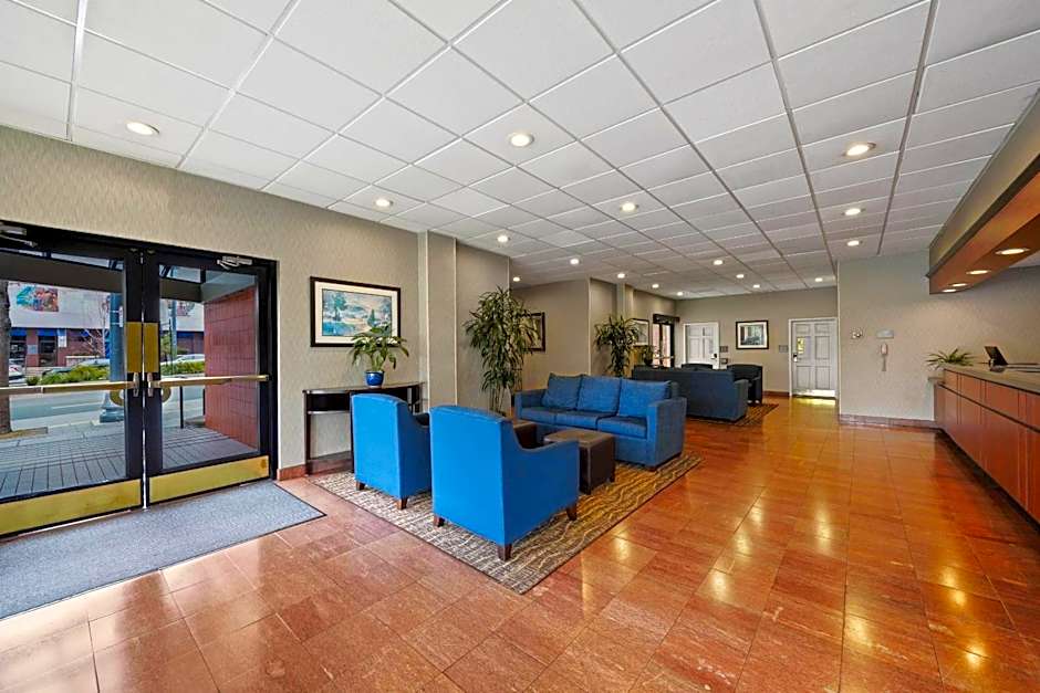 Comfort Inn By The Bay