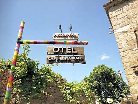 Assosyal Hotel