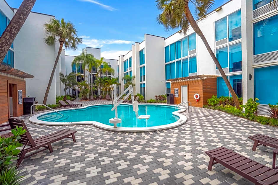 Tropical Palms Hotel