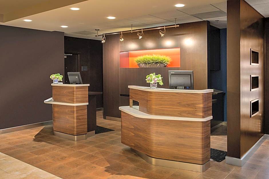 Courtyard by Marriott Detroit Southfield