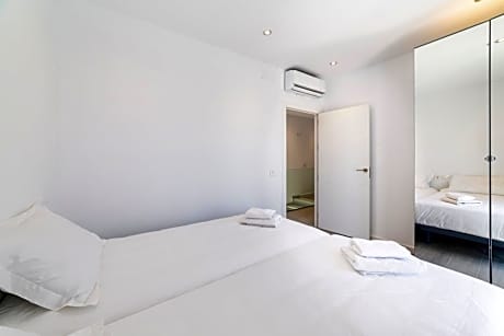 Three-Bedroom Standard Apartment