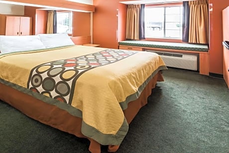 1 King Bed Mobility Accessible Room Roll-in Shower Non-Smoking