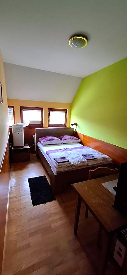 CBB Rooms