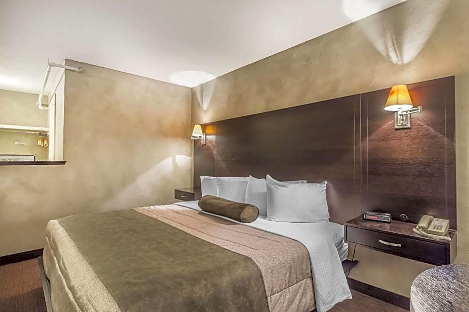 Quality Hotel & Conference Centre