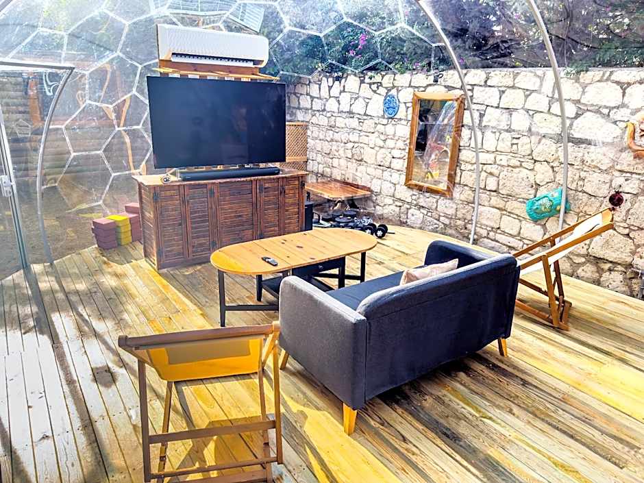 Banana Alaçatı Food & Stay - Adults Only