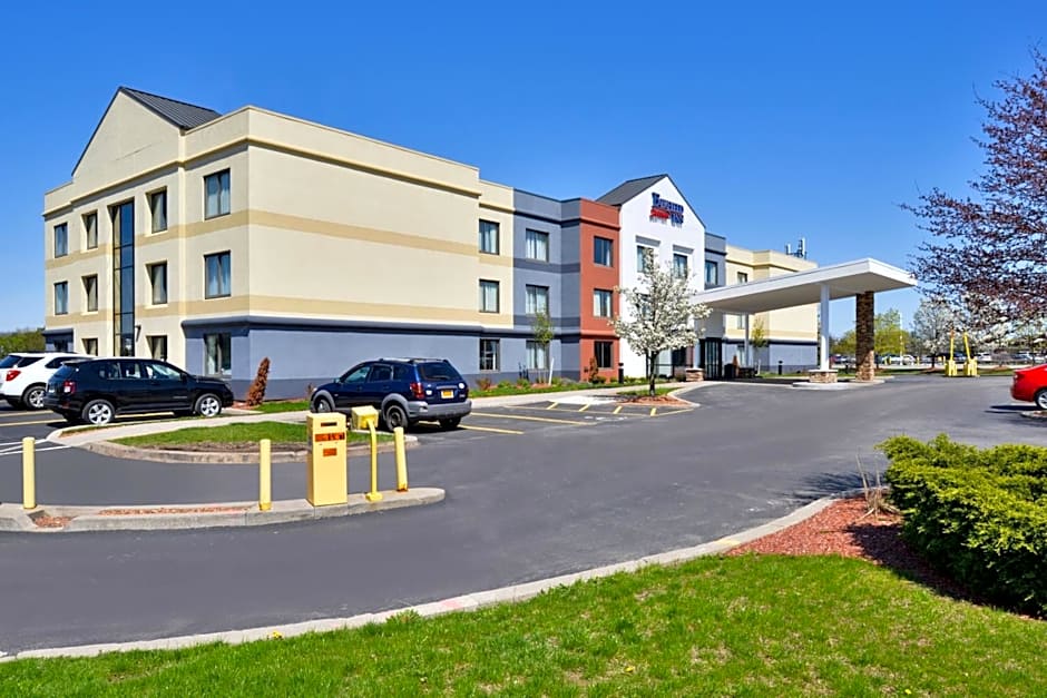Fairfield Inn by Marriott Rochester Airport