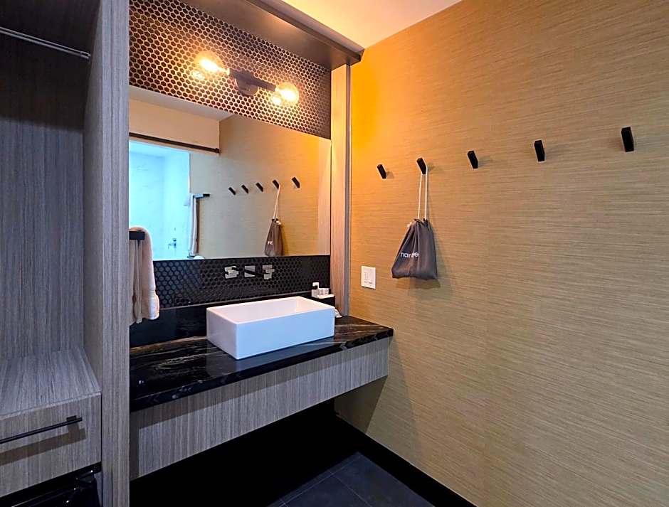 Mahala - 21 and Over - A Town & Desert Boutique Hotel