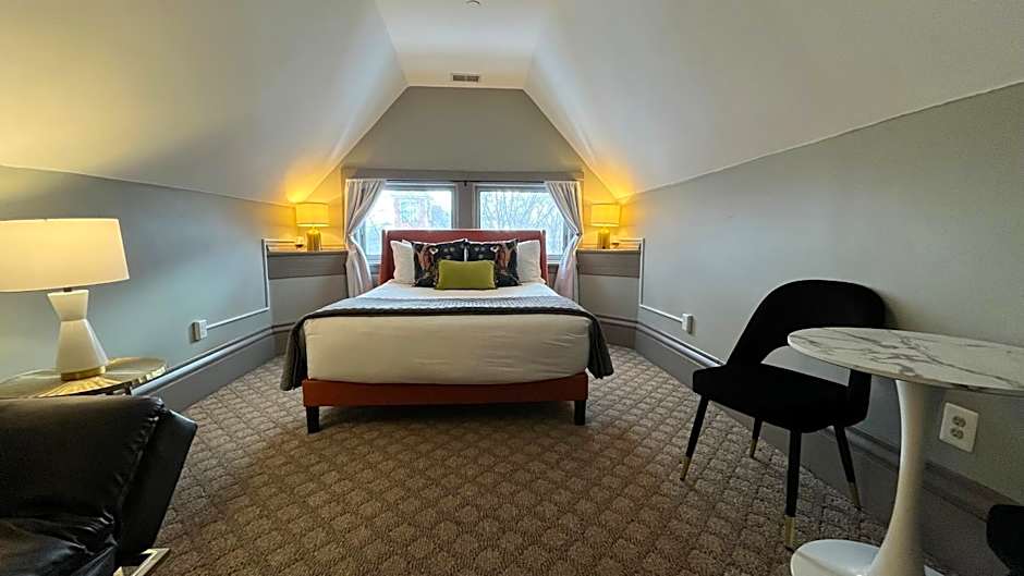 Stone Gables Inn