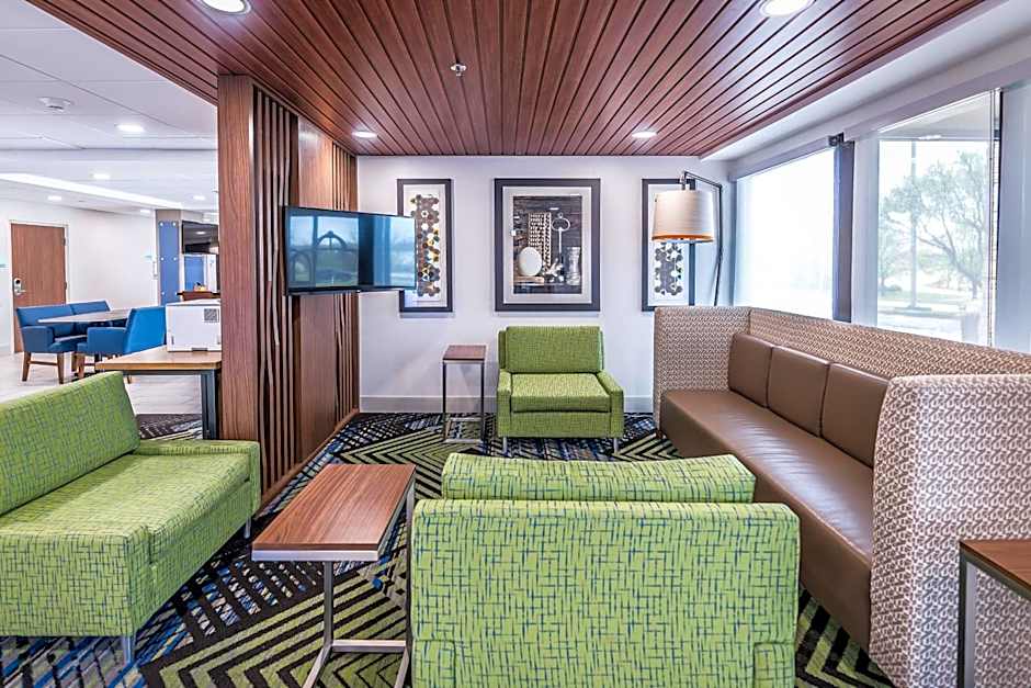 Holiday Inn Express Flint-Campus Area By IHG