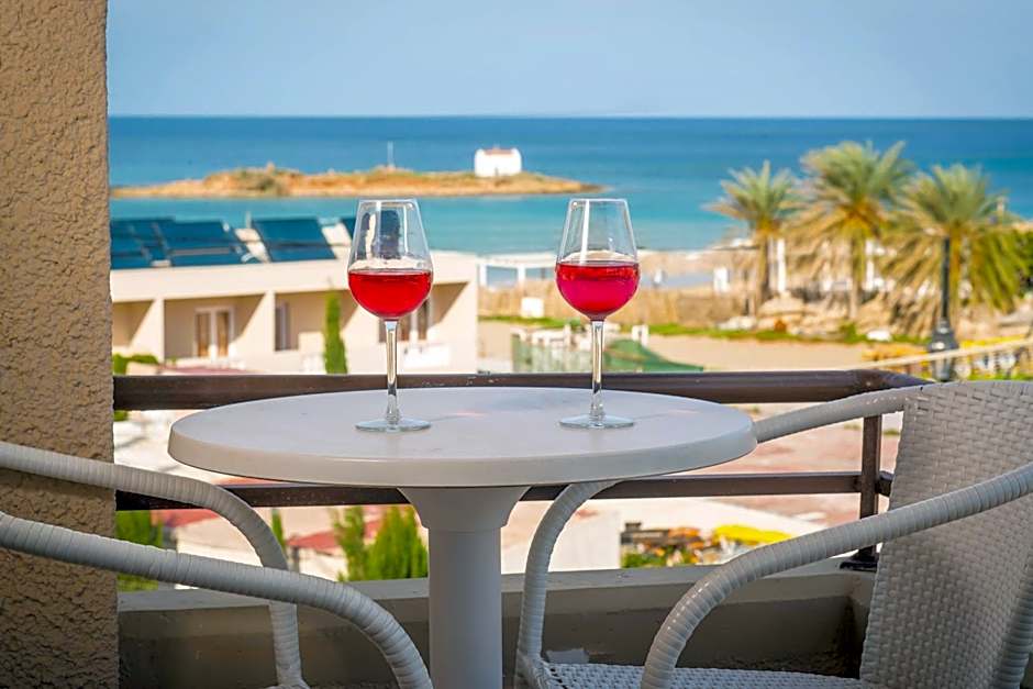 Primavera Beach Hotel Studios & Apartments