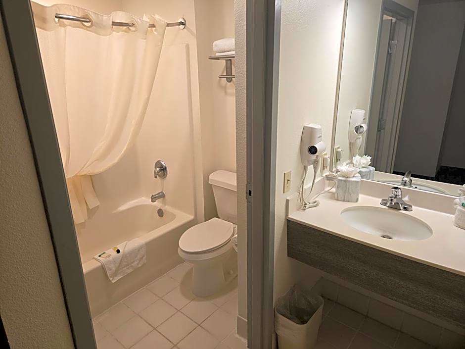 Allure Suites of Fort Myers