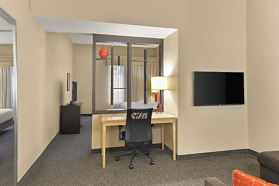 Cambria Hotel Columbus - Polaris