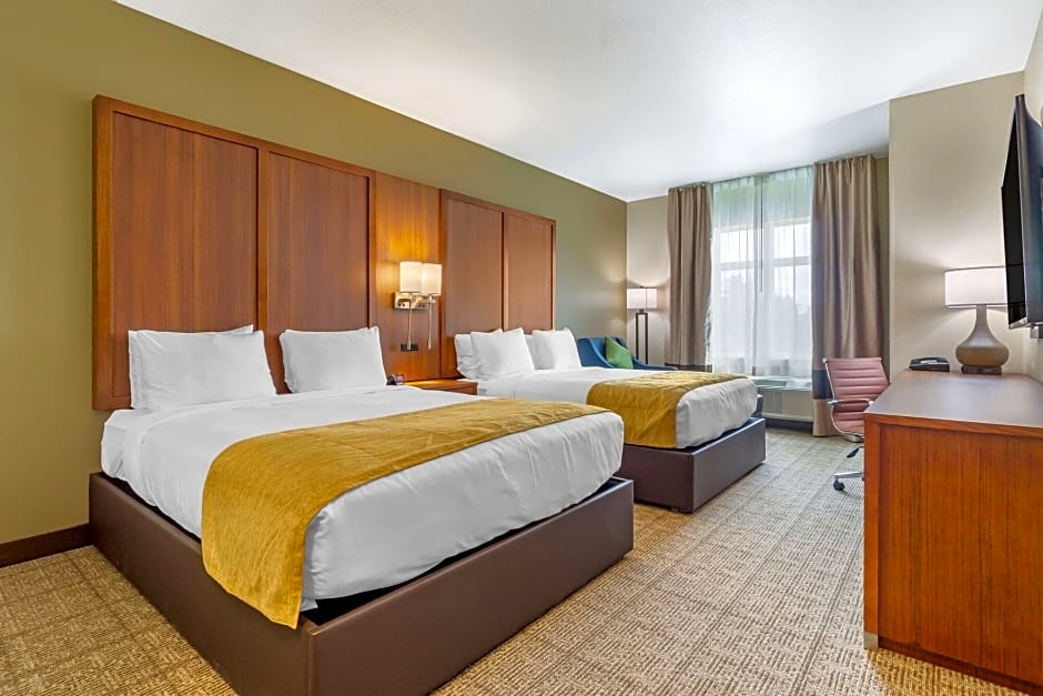 Comfort Inn & Suites Lakewood by JBLM