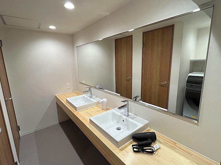 MANGA ART HOTEL, BAKUROCHO