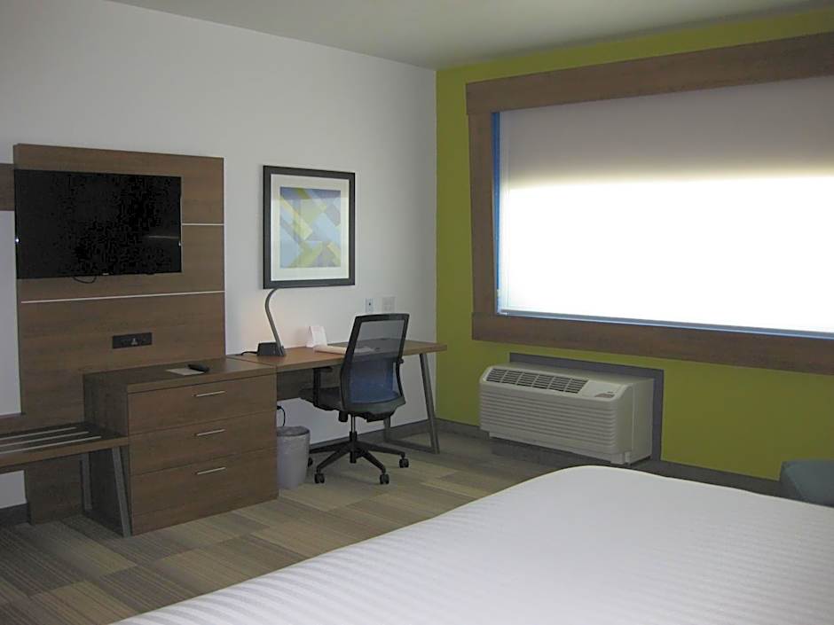 Holiday Inn Express & Suites Houston NW - Cypress By IHG