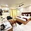Hotel Arya Palace