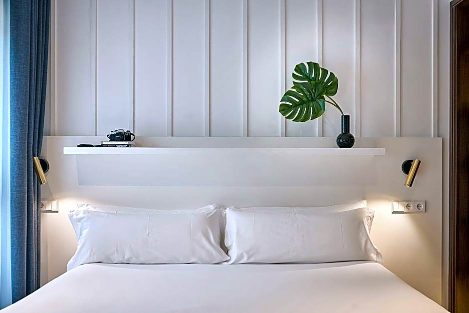 Ramirez Flats Valencia