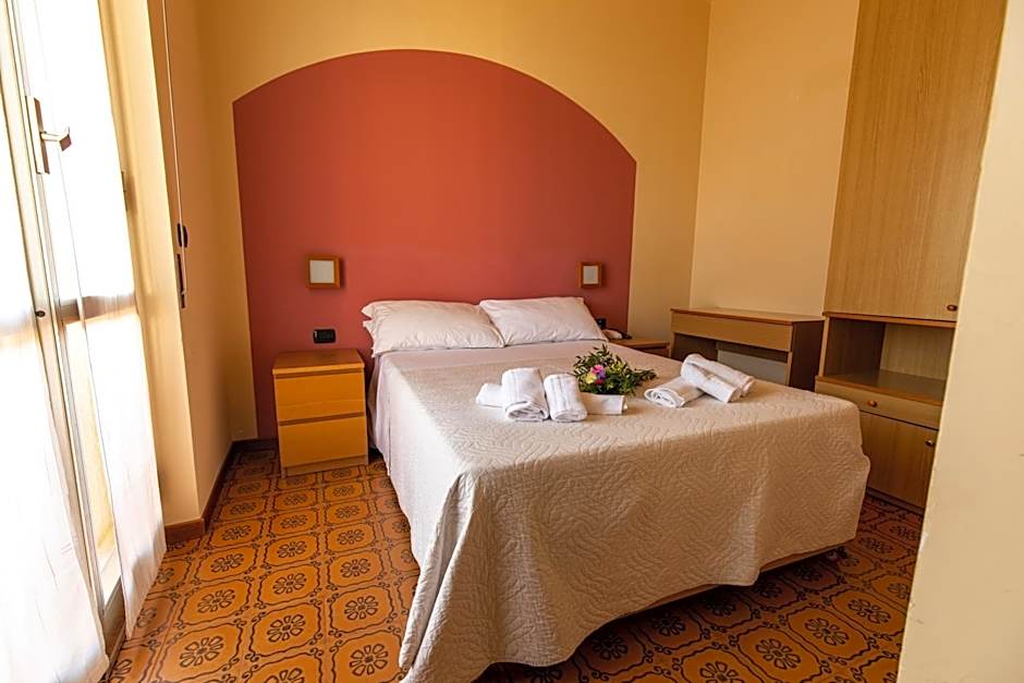 XXV APRILE Casa per Ferie