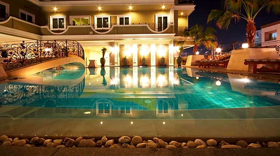Lk Royal Suite Hotel