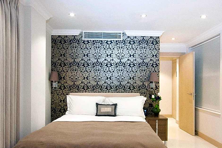Claverley Court Apartment Knightsbridge