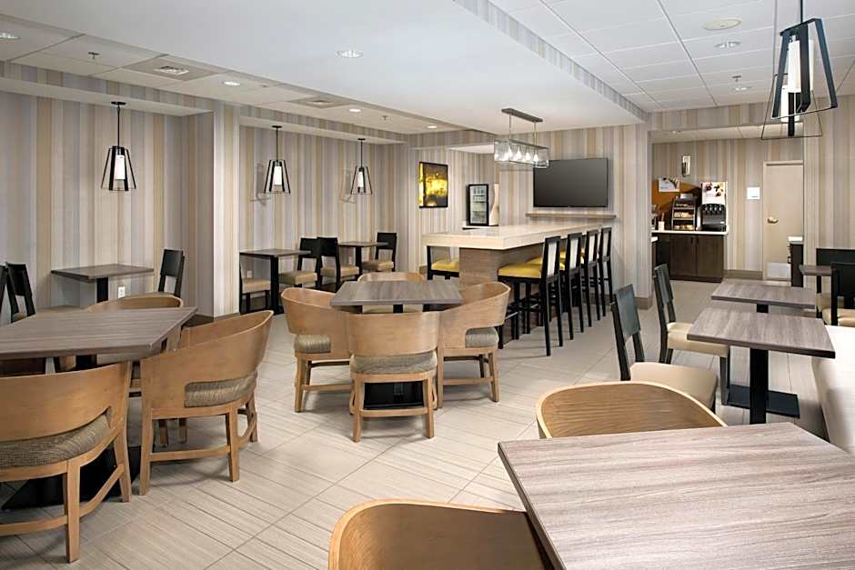 Holiday Inn Express Boston North-Woburn By IHG