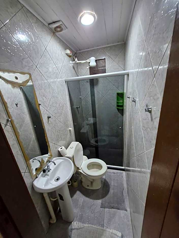 Kitnets com AR Condicionado na Praia