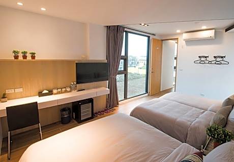 Premium Quadruple Room
